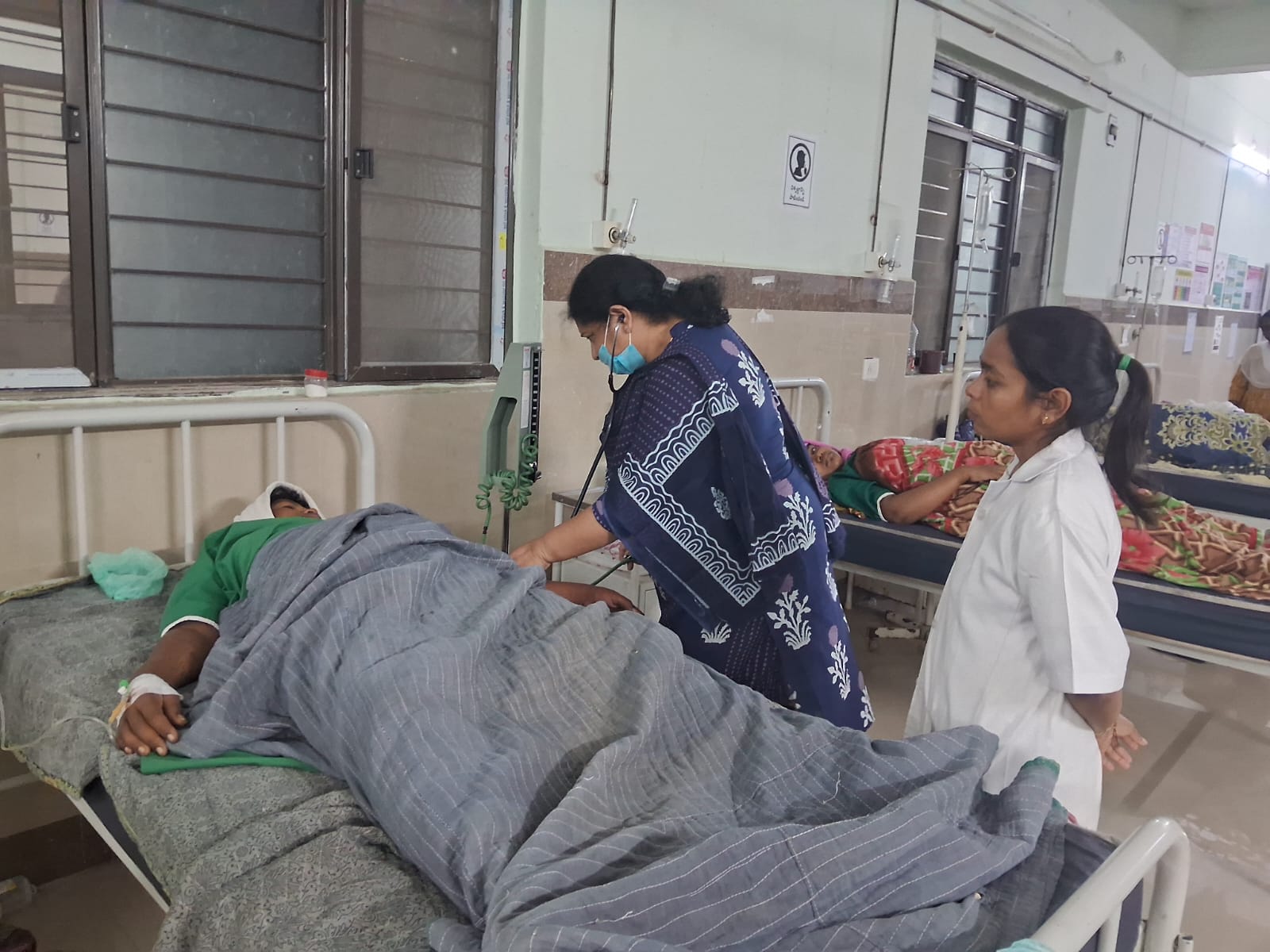 Patient Checkup By Doctor Image